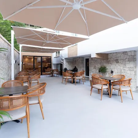 מלון Forest Park - Nature And Calm At Kruja's Gate 4*