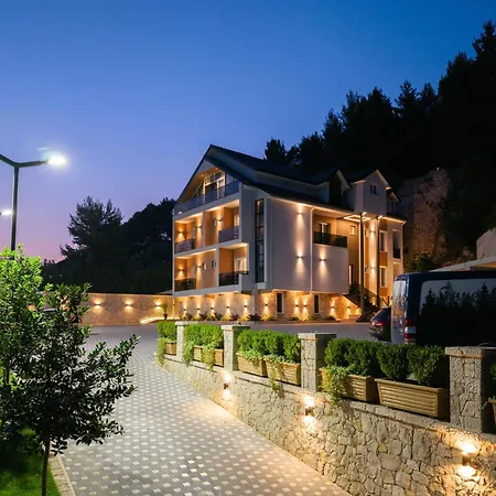 Hotel Forest Park - Nature And Calm At Kruja's Gate Krujë