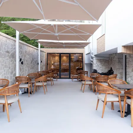 Hotel Forest Park - Nature And Calm At Kruja's Gate Krujë