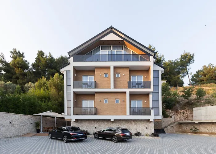 Forest Park - Nature And Calm At Kruja's Gate 酒店 4*