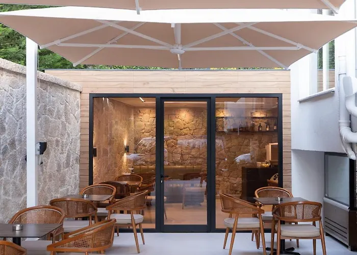 酒店 Forest Park - Nature And Calm At Kruja's Gate 4*